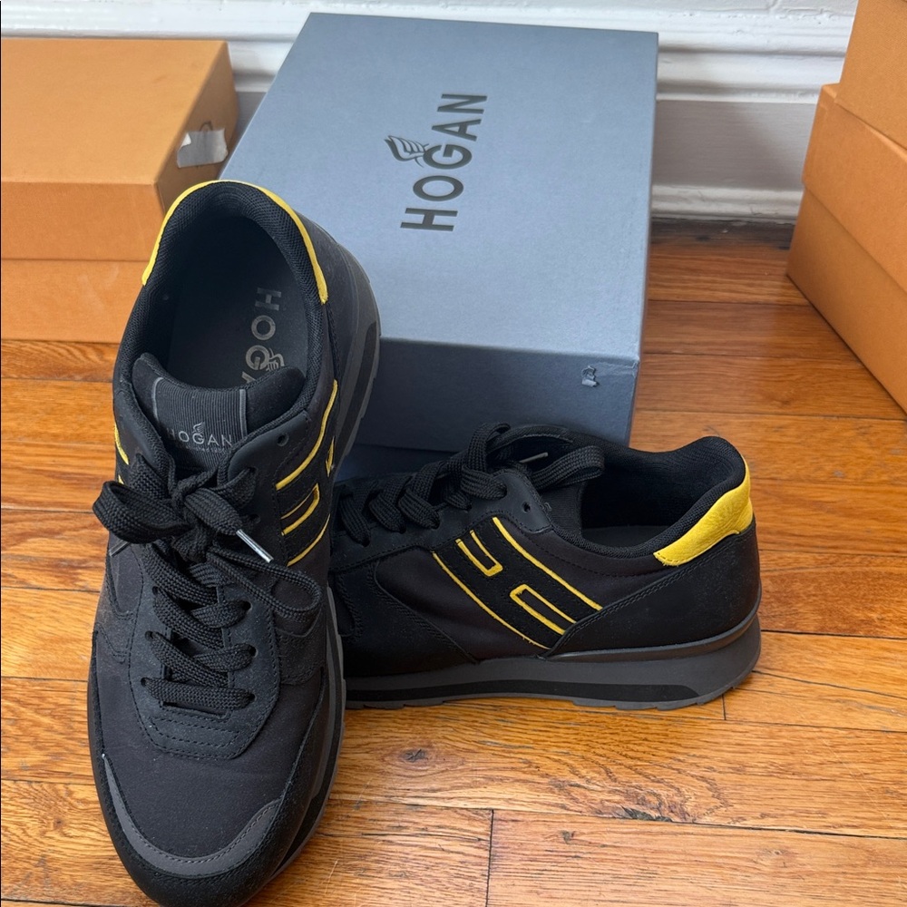 Hogan Men's Black Sneakers with Yellow Trim